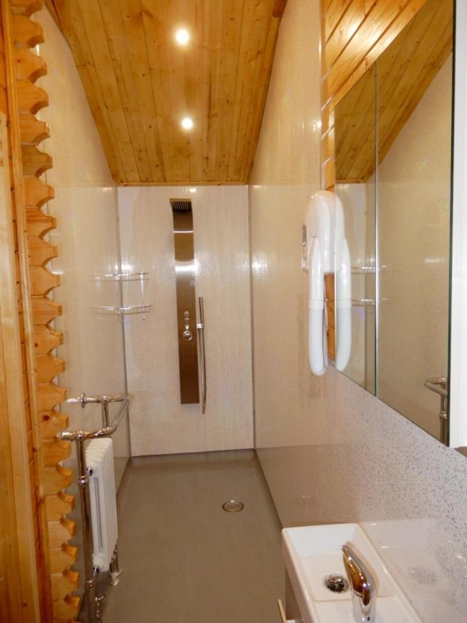 Balmoral Studio Lodge 埃尔斯米尔 外观 照片