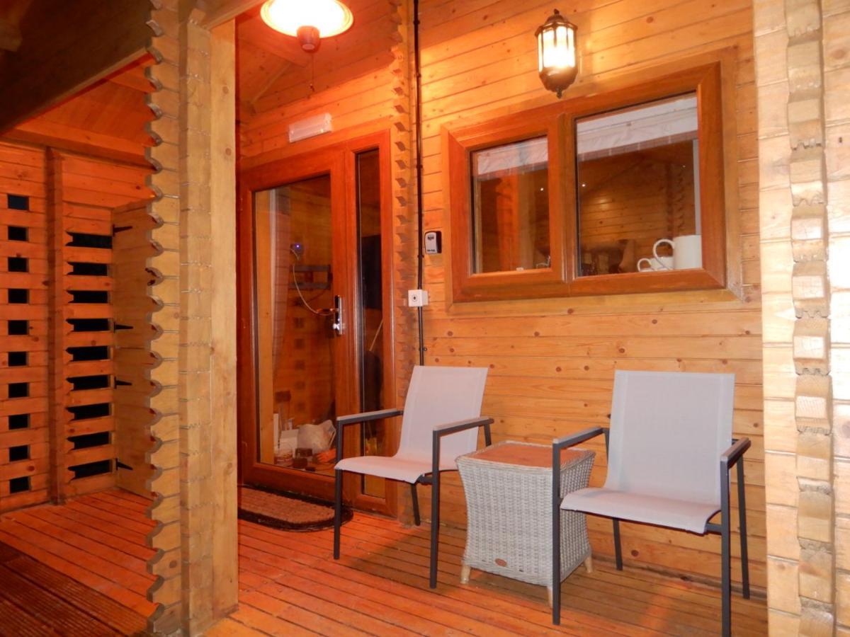 Balmoral Studio Lodge 埃尔斯米尔 外观 照片