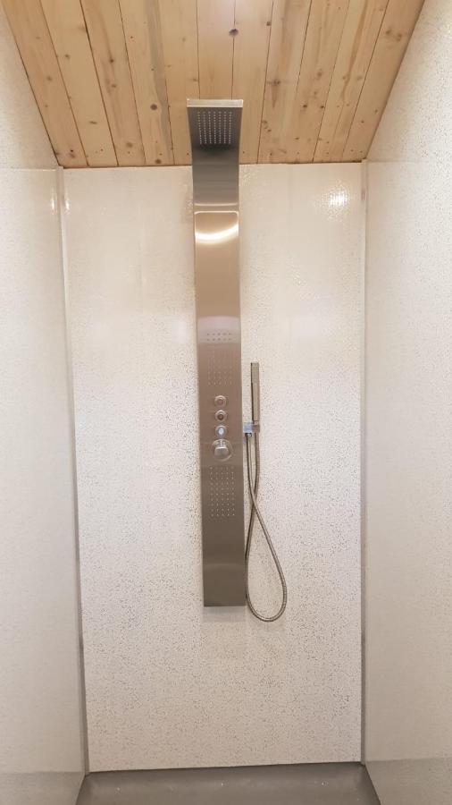 Balmoral Studio Lodge 埃尔斯米尔 外观 照片