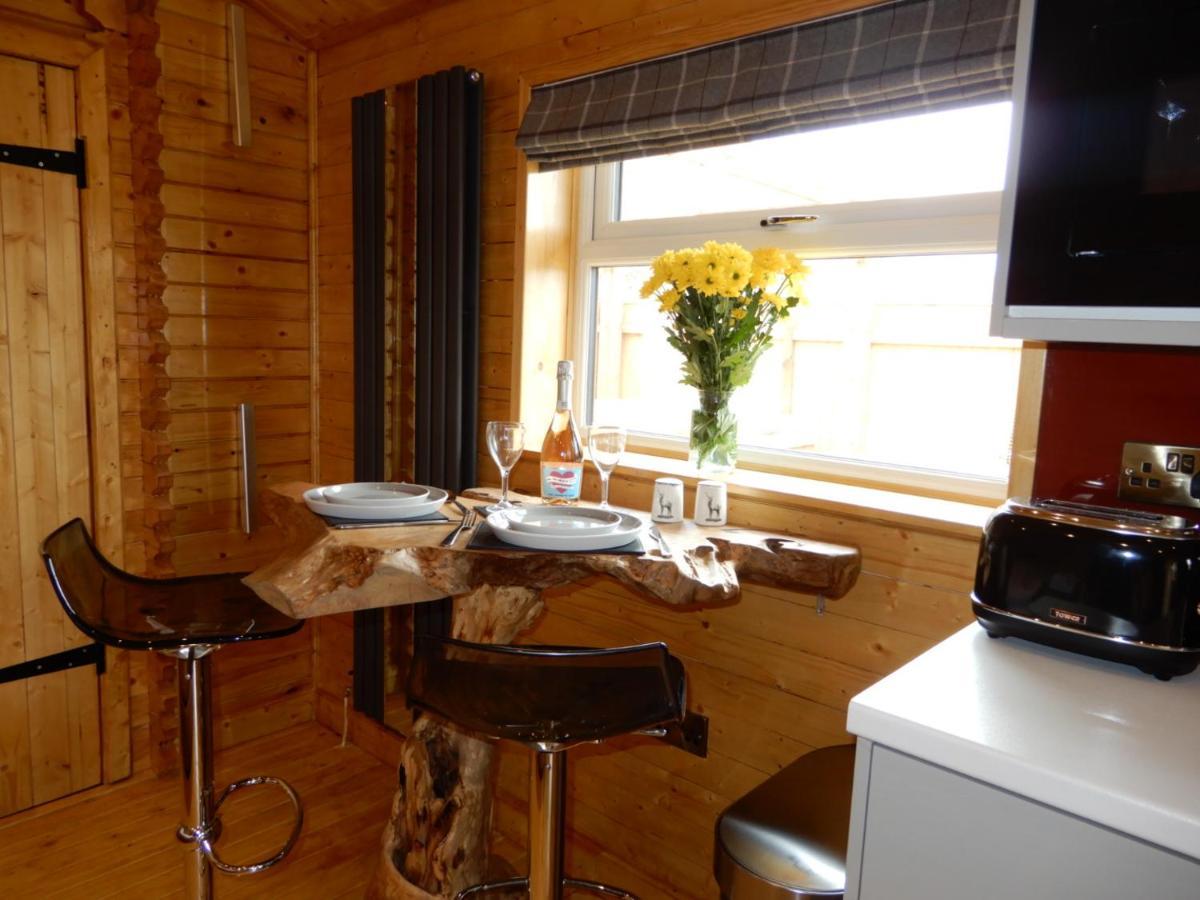 Balmoral Studio Lodge 埃尔斯米尔 外观 照片